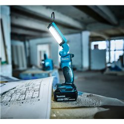 Luz LED LXT® MAKITA DEBDML801